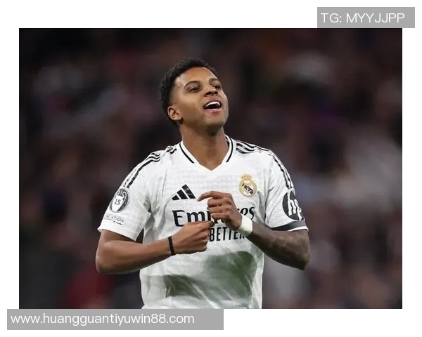 罗德里戈禁区遭侵犯小腿受击倒地VAR却选择沉默引发争议