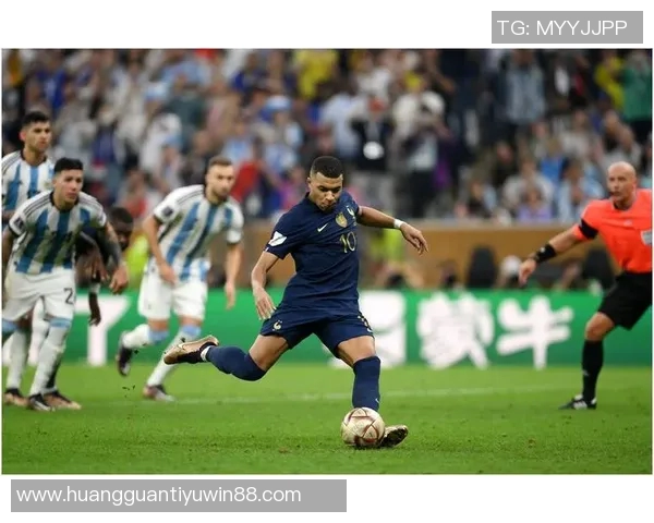 姆巴佩在世界杯决赛中戴帽却遭遇失利,称阿根廷配得上胜利应铭记这一刻 姆巴佩在世界杯决赛中戴帽却遭遇失利,称阿根廷配得上胜利应铭记这一刻