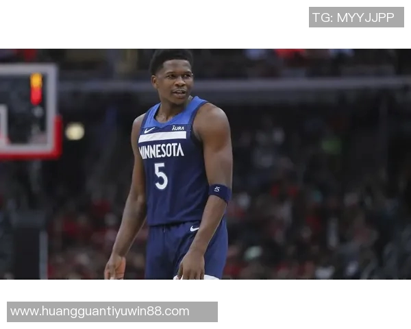 爱德华兹表现出色13投9中砍下23分4助攻正负值高达28分